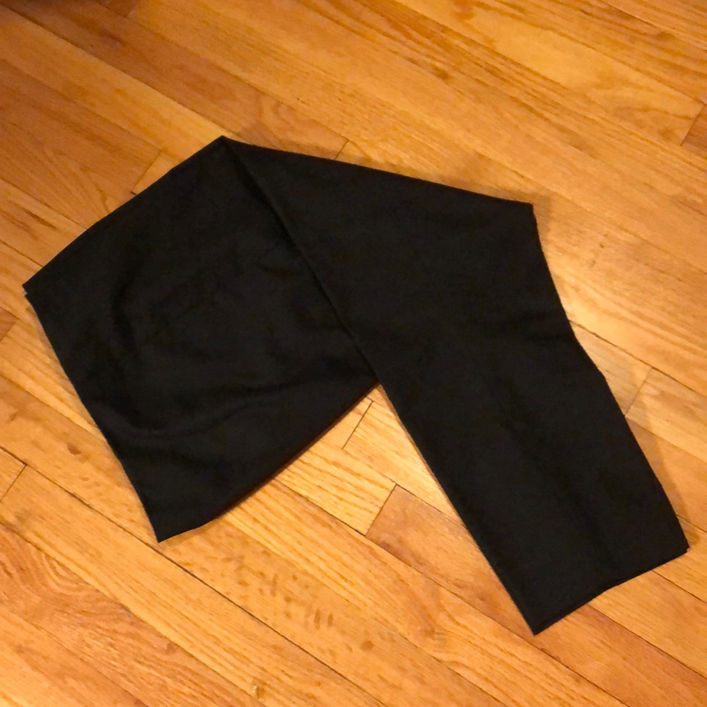 Tahari Black Capris Pants Size 8